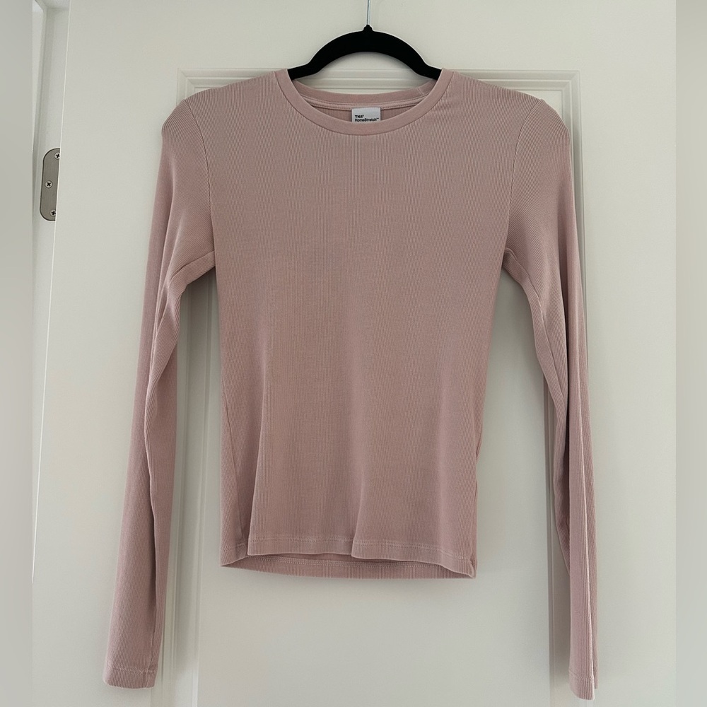 Aritzia Homestretch Crew Longsleeve in Gd Bow Pink